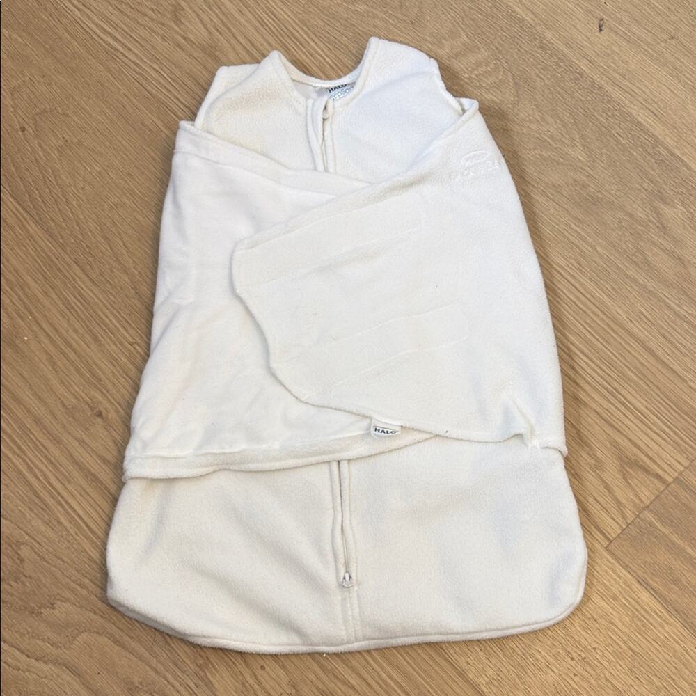 Halo Cream SleepSack Swaddle Size Newborn